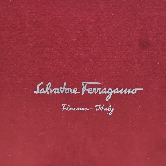 UNLISTED LUXURY BAGS, WALLETS & ACCESSORIES - Picture 7 of 9